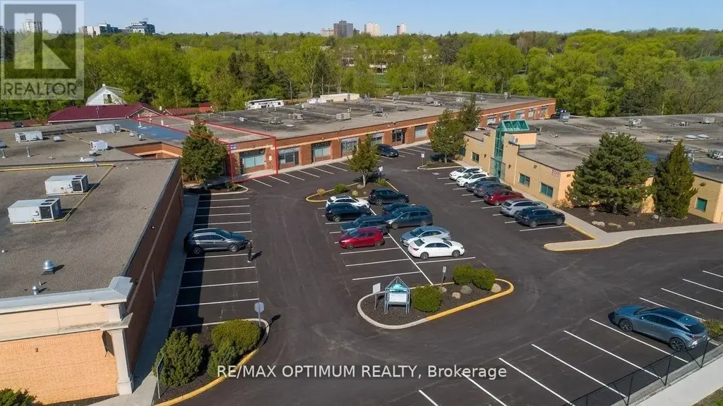 53 - 3045 Southcreek Road, Mississauga (Dixie)