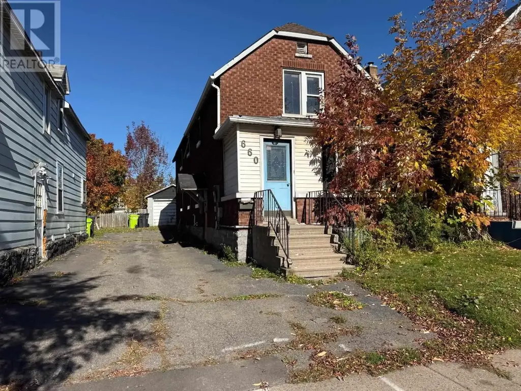 660 Queen St, Sault Ste. Marie