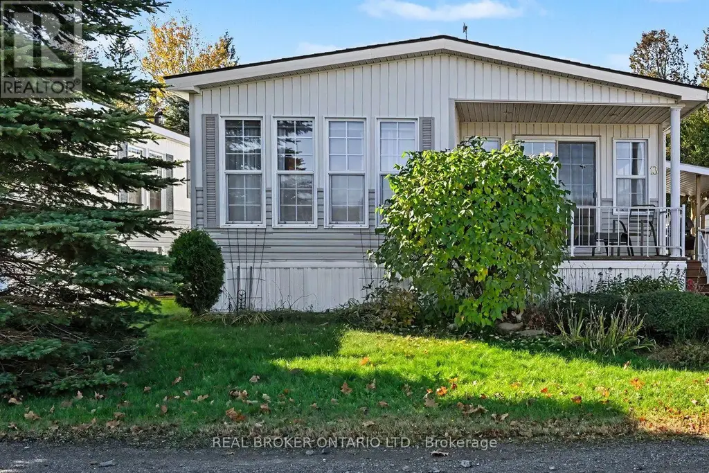 13 Du Lac Private, Ottawa