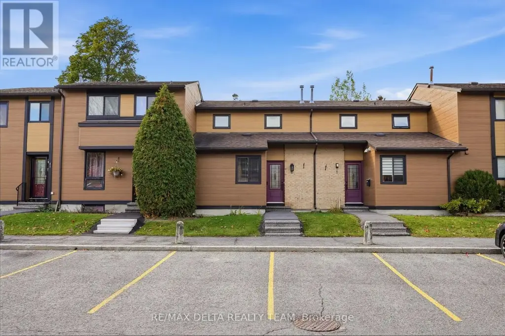 6917 Bilberry Drive, Ottawa