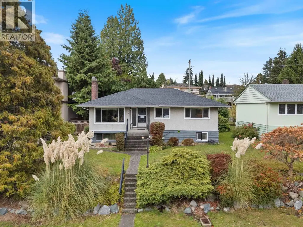 6127 Buchanan Street, Burnaby