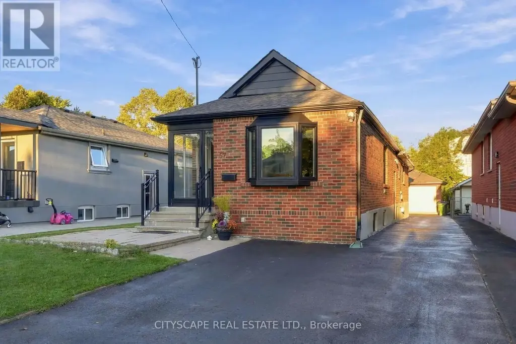 57 O'donnell Avenue, Toronto (Mimico)