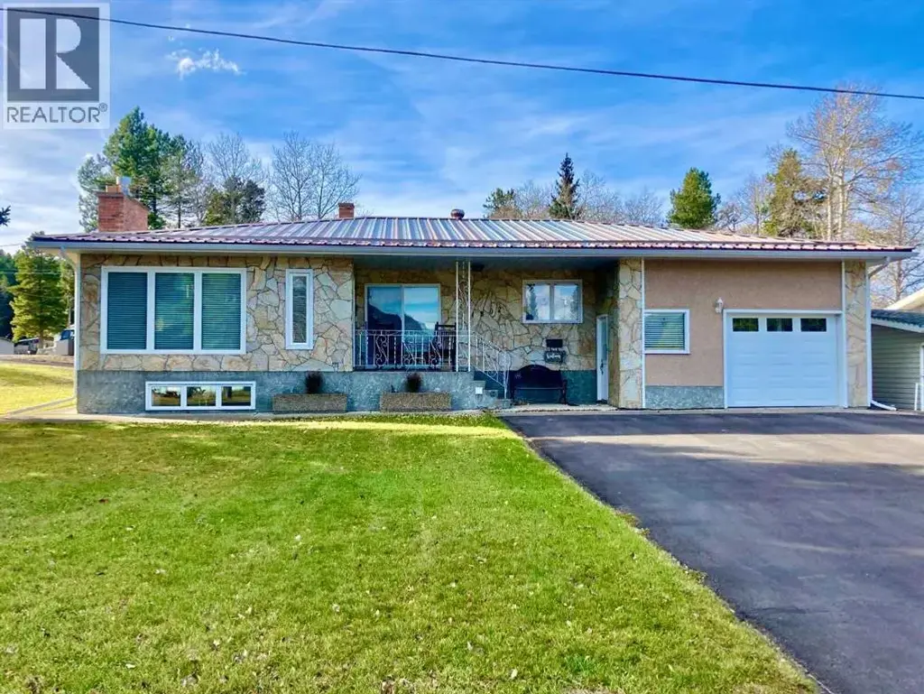 1802 119 Street E, Blairmore