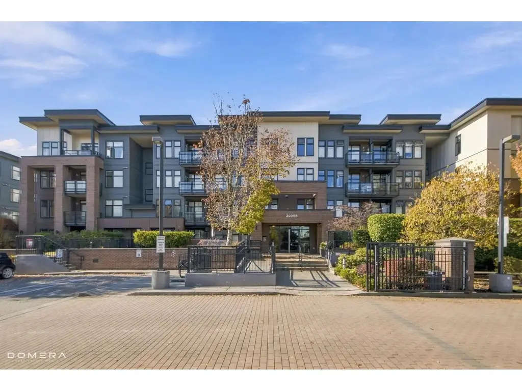 207 20058 Fraser Highway, Langley