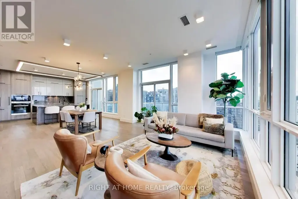 Ph102 - 30 Nelson Street, Toronto (Waterfront Communities)