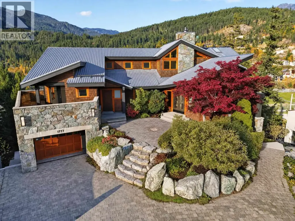 1777 Pinewood Drive, Pemberton
