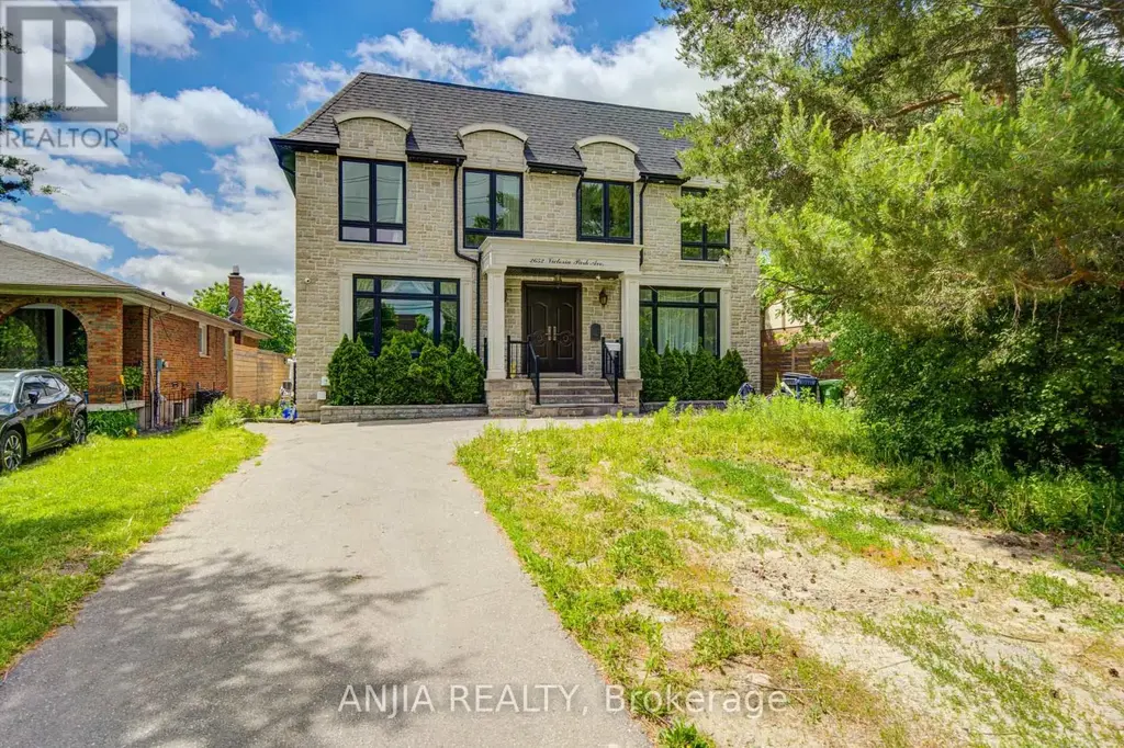2652 Victoria Park Avenue, Toronto (Pleasant View)