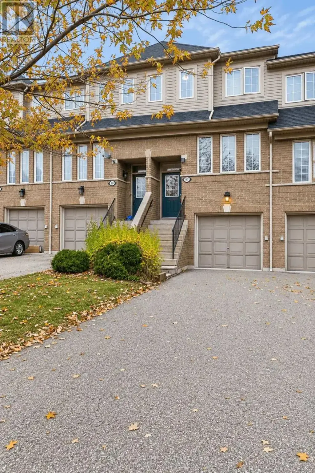 167 Trudeau Avenue E, Mississauga (Hurontario)