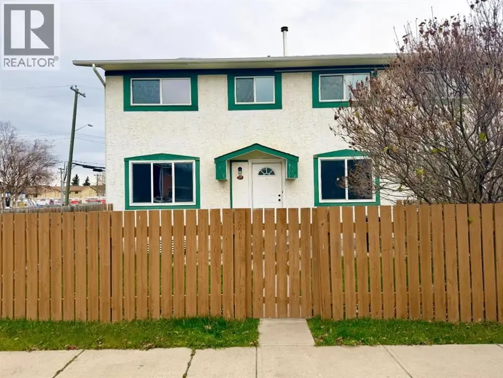 29, 110 Tamarack Avenue, Hinton