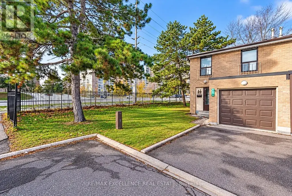 88 Fleetwood Crescent, Brampton (Southgate)