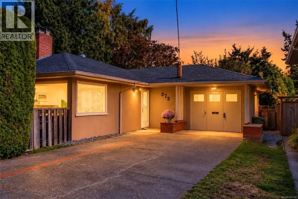 373 Richmond Ave, Victoria