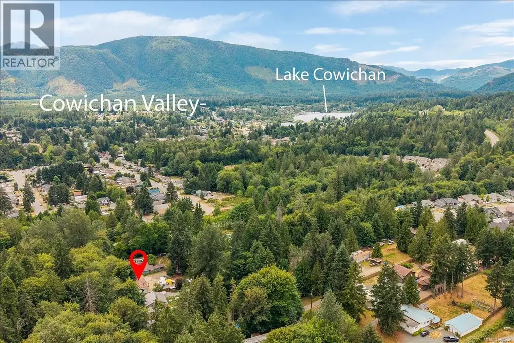 7353 Neva Rd, Lake Cowichan