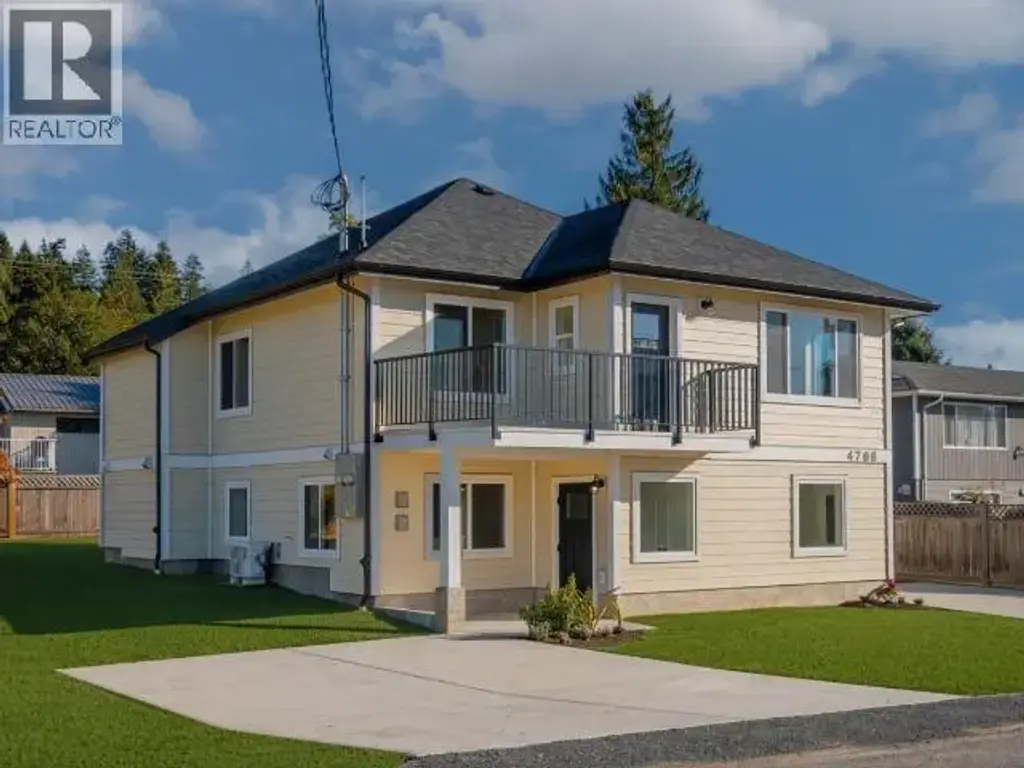 4708 Redonda Ave, Powell River