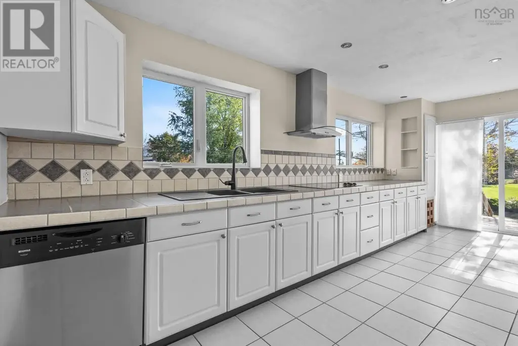 $719900 | Fall River for Sale at A & B 86 Oakes Road | Fall River