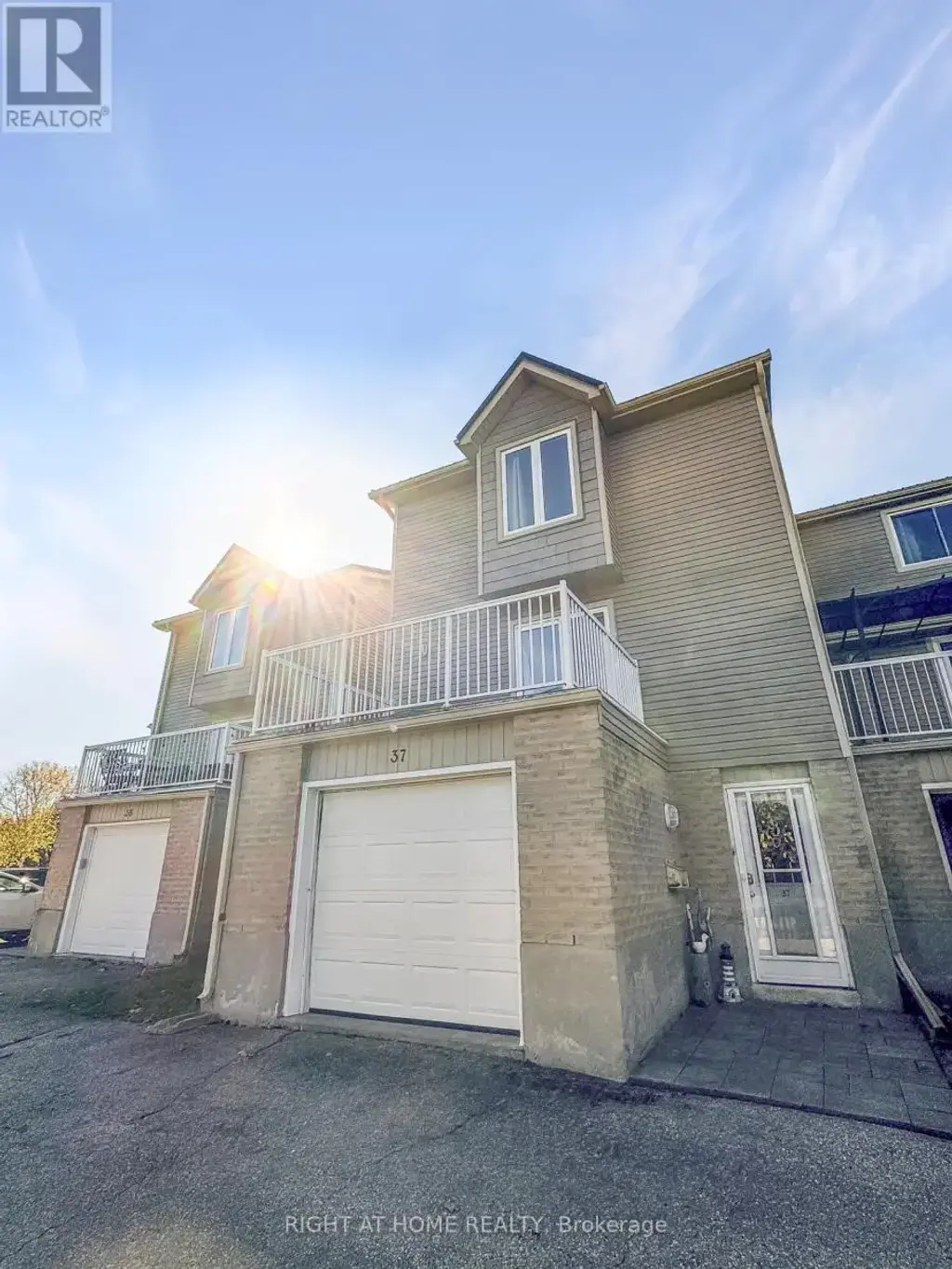 37 - 301 Carlow Road S, Central Elgin (Port Stanley)