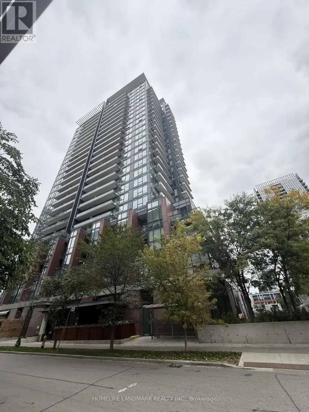 1901 - 225 Sackville Street, Toronto (Regent Park)