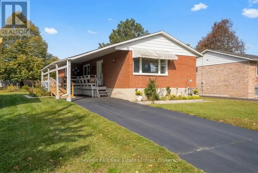 12 Spring Street, Prince Edward County (Picton)