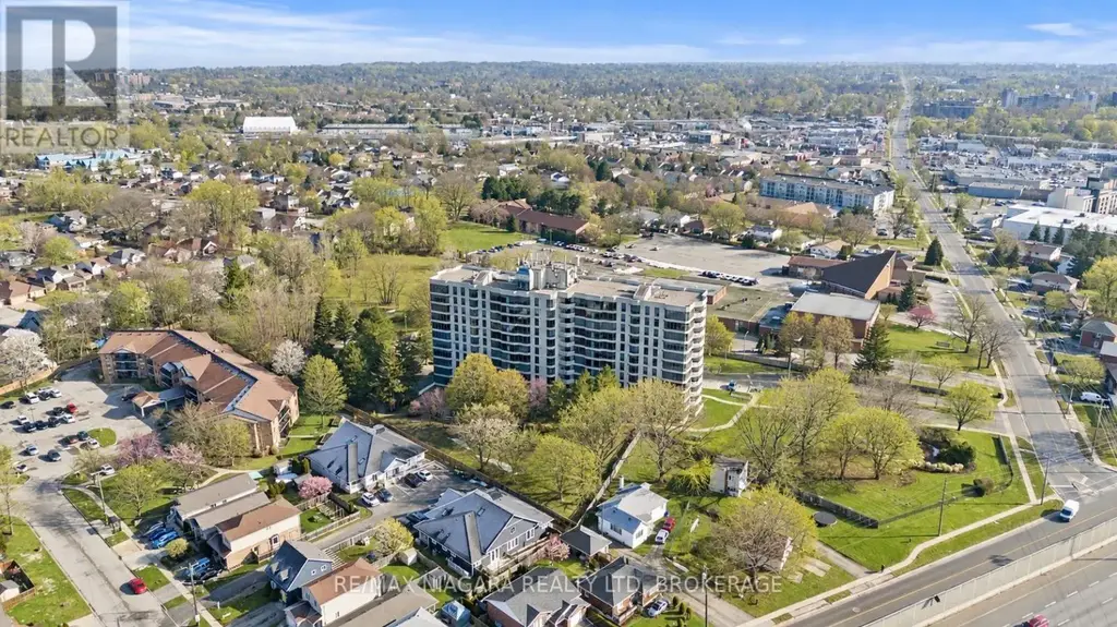 601 - 81 Scott Street, St. Catharines (Lakeport)