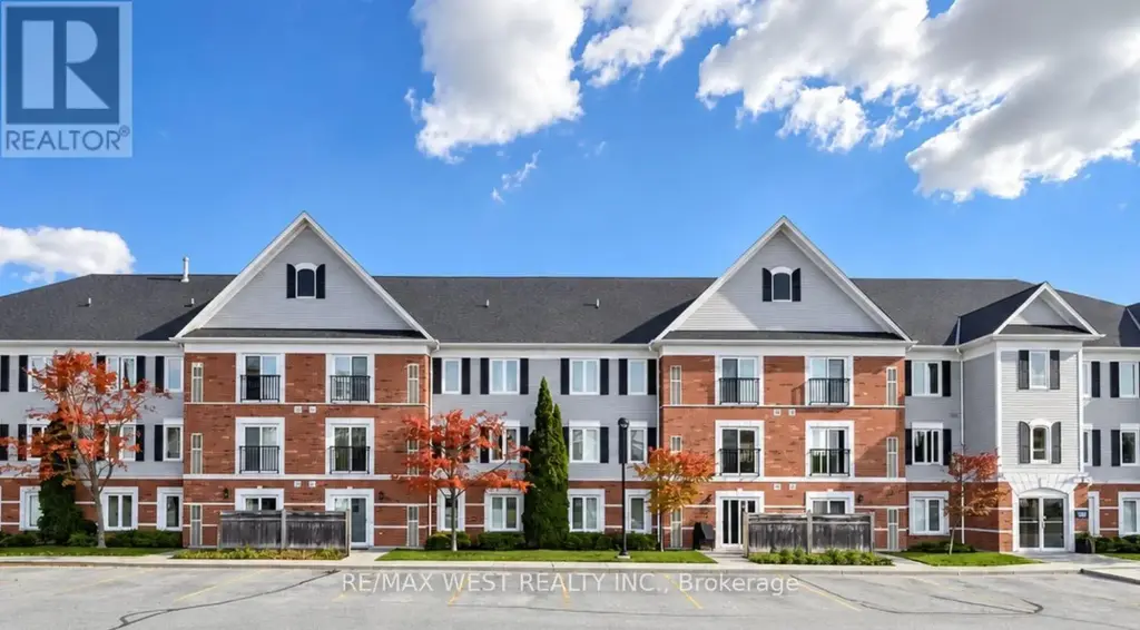 105 - 102 Aspen Springs Drive, Clarington (Bowmanville)