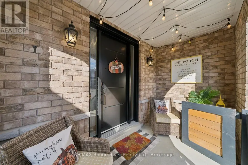 $899000 | Brooklin for Sale at 36 Shrewsbury Drive | Whitby (Brooklin)