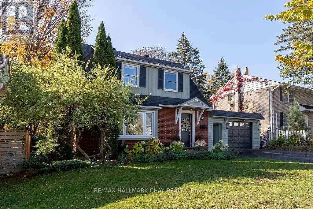 63 Napier Street, Barrie (Codrington)