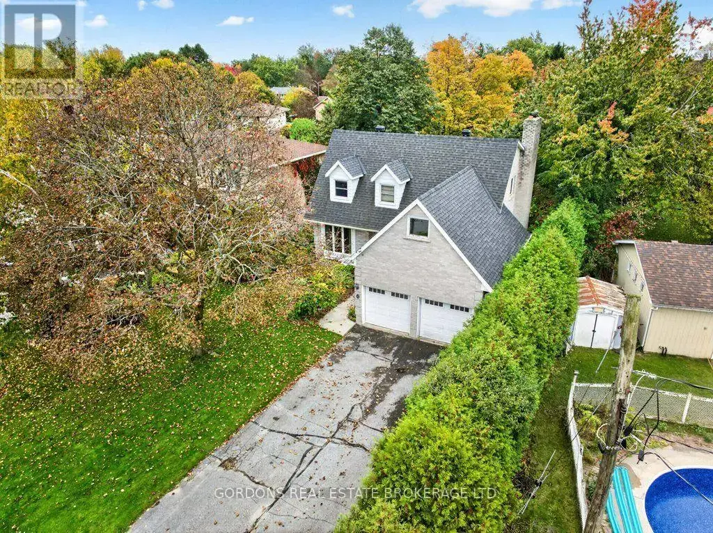 12 Casterton Avenue, Kingston (Central City West)