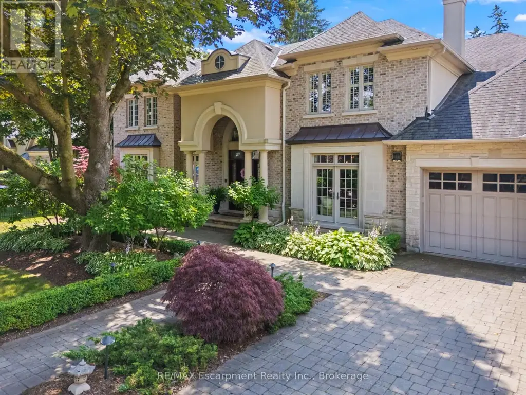 254 Donessle Drive, Oakville (OO Old Oakville)