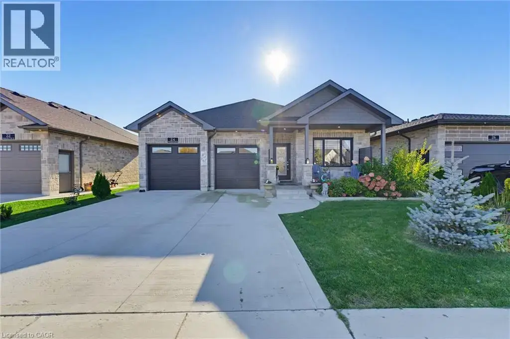 $899000 | Listowel for Sale at 24 Winchester Crescent | Listowel