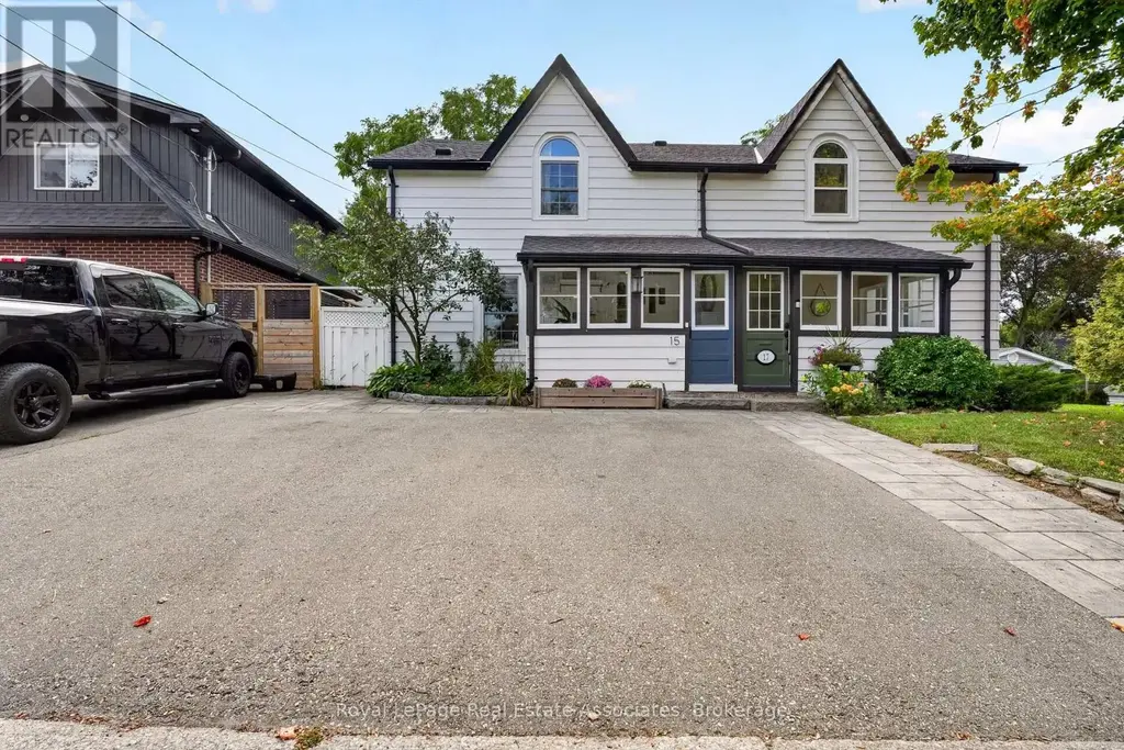 15 Charles Street, Halton Hills (Georgetown)