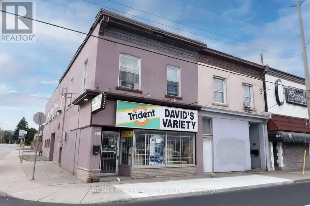 950 Barton Street E, Hamilton (Crown Point)