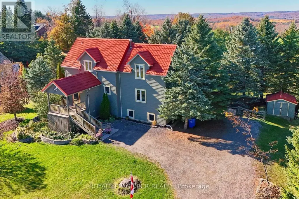 21 Lloyds Traverse Crescent, Mulmur