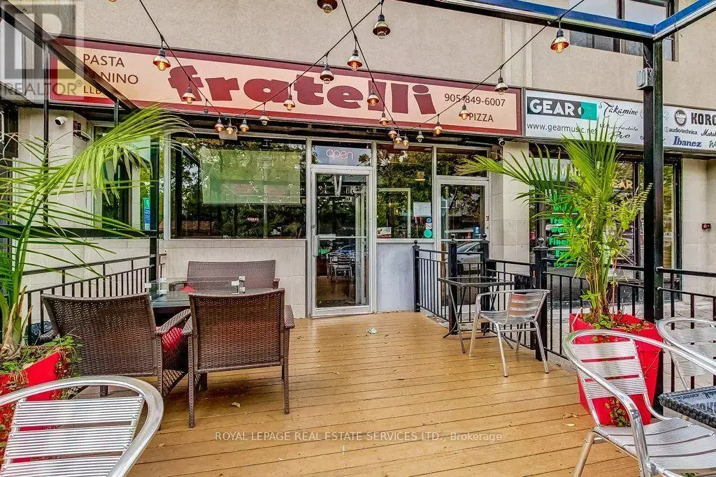 316 Kerr Street, Oakville (CO Central)