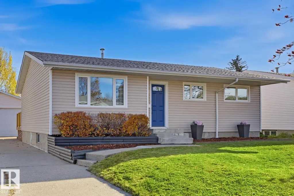 8415 176a St Nw, Edmonton