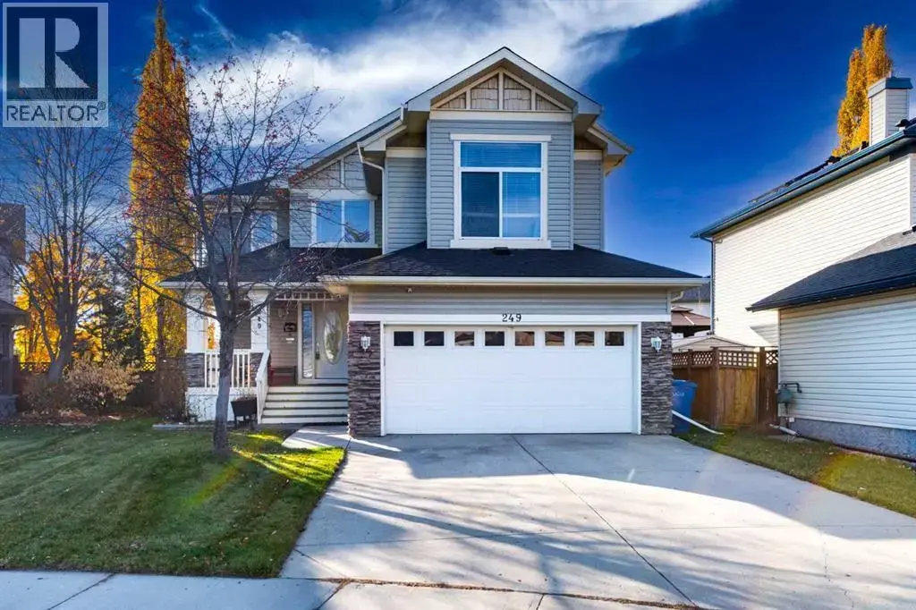 249 West Lakeview Place, Chestermere