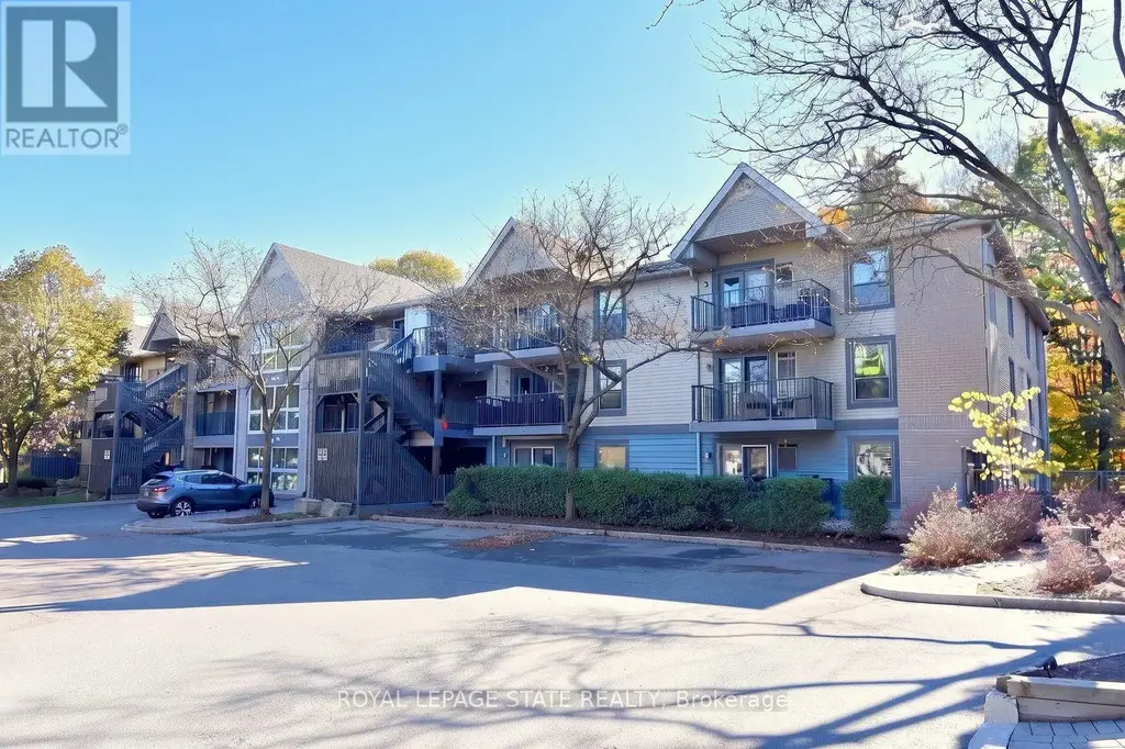 313 - 2030 Cleaver Avenue W, Burlington (Headon)