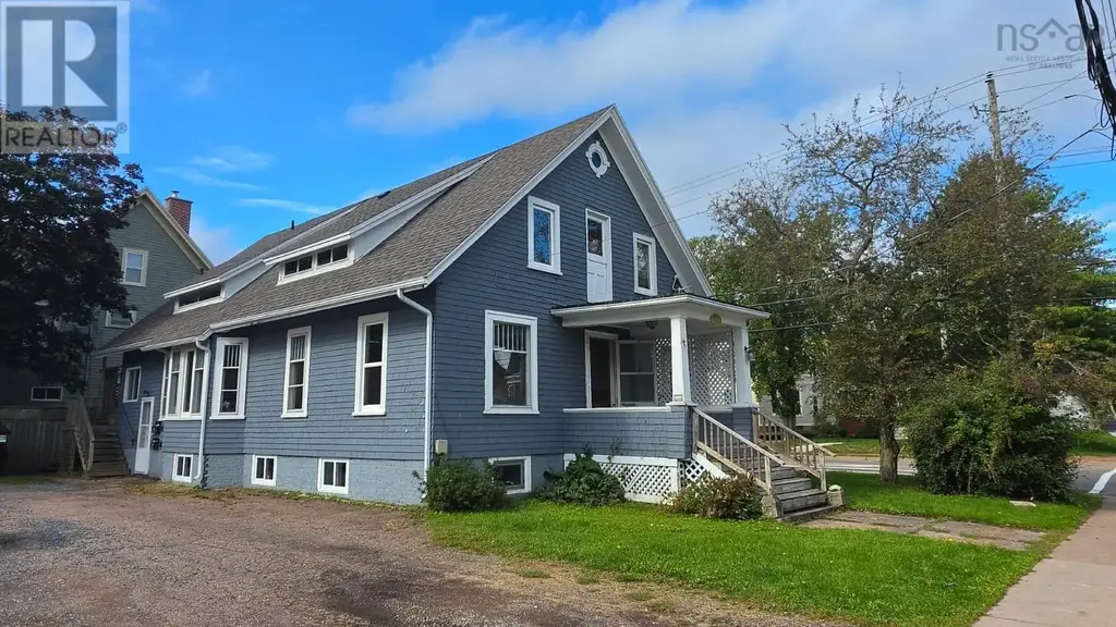 104 Lorne Avenue, Truro