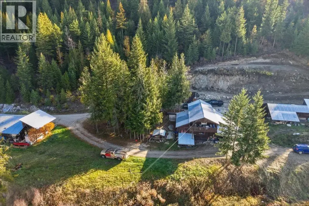 1880 Highway 6, Lumby