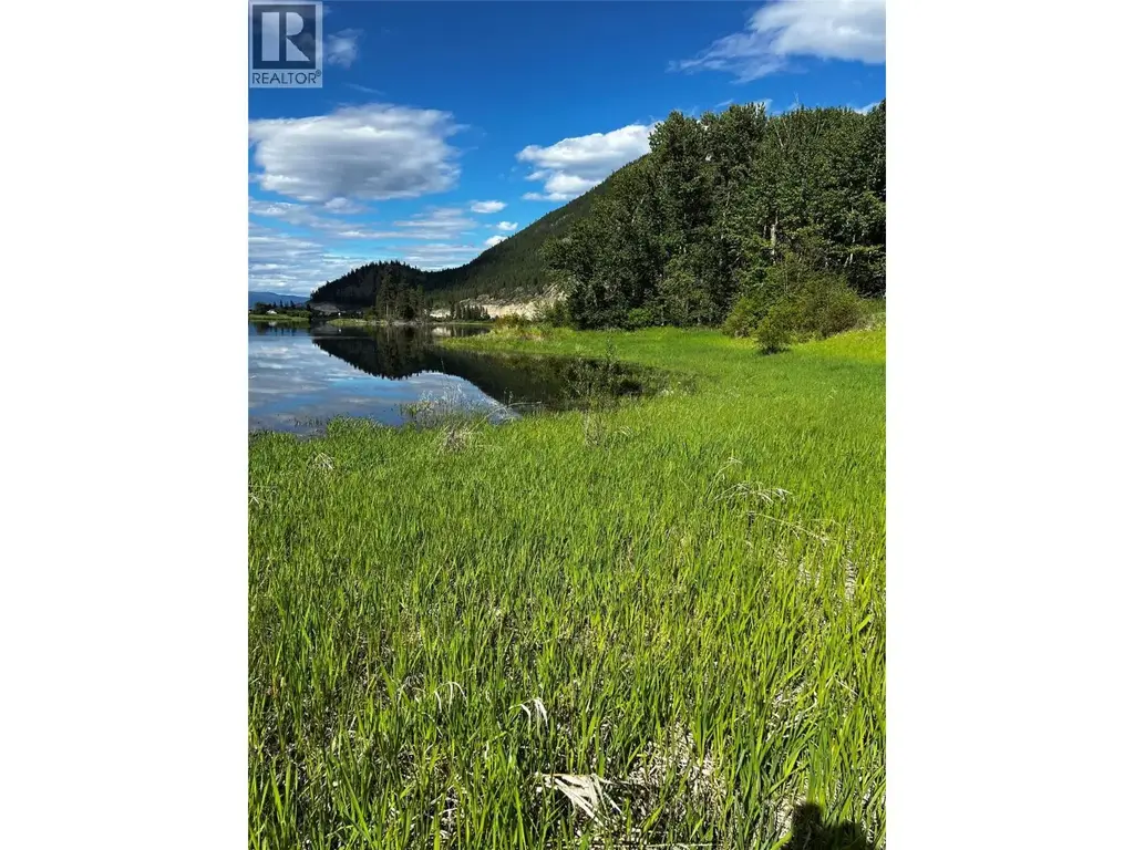4907 Trans Canada Highway, Pritchard