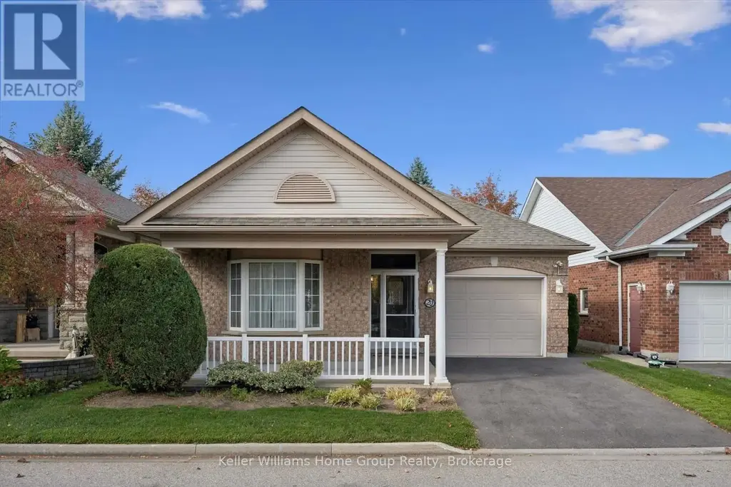 20 Beechlawn Boulevard, Guelph (Village By The Arboretum)