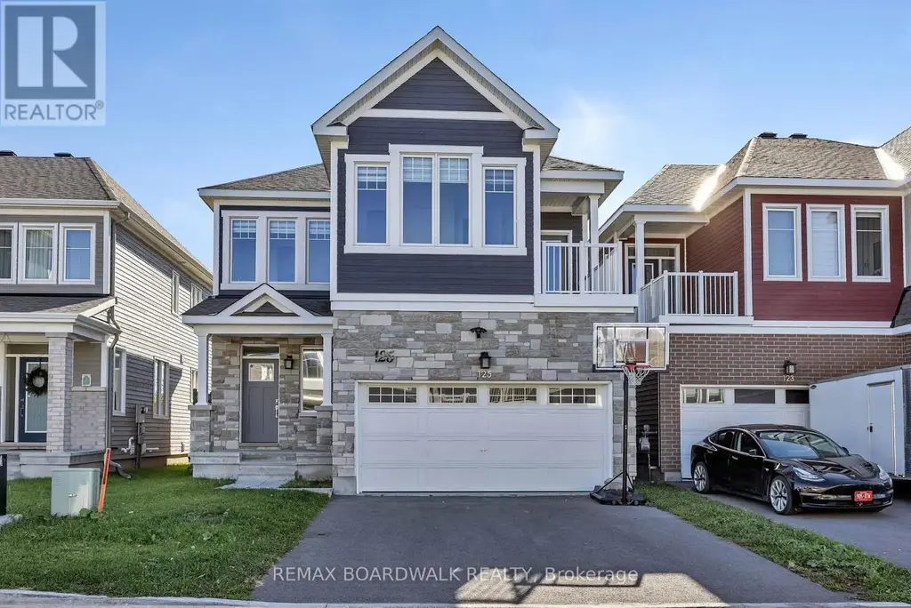 125 Hackamore Crescent, Ottawa
