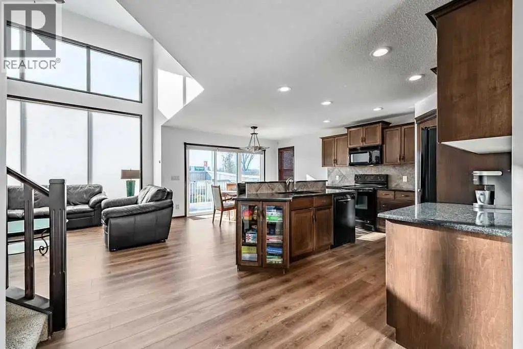 180 Chapalina Heights Se, Calgary