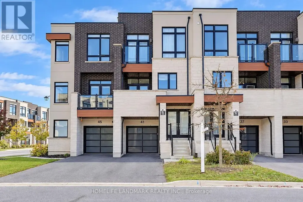41 Golden Trail, Vaughan (Patterson)