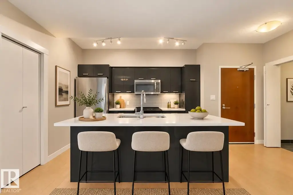 #2107 10410 102 Av Nw, Edmonton