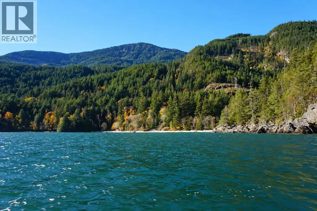 8 Five Coves, Squamish