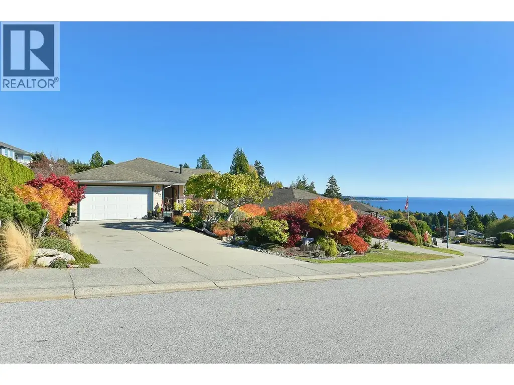 6252 Baillie Road, Sechelt