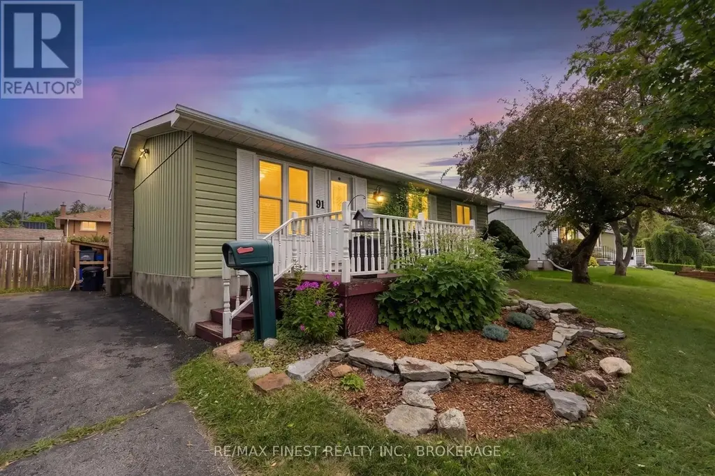 91 Cambridge Crescent, Loyalist (Amherstview)