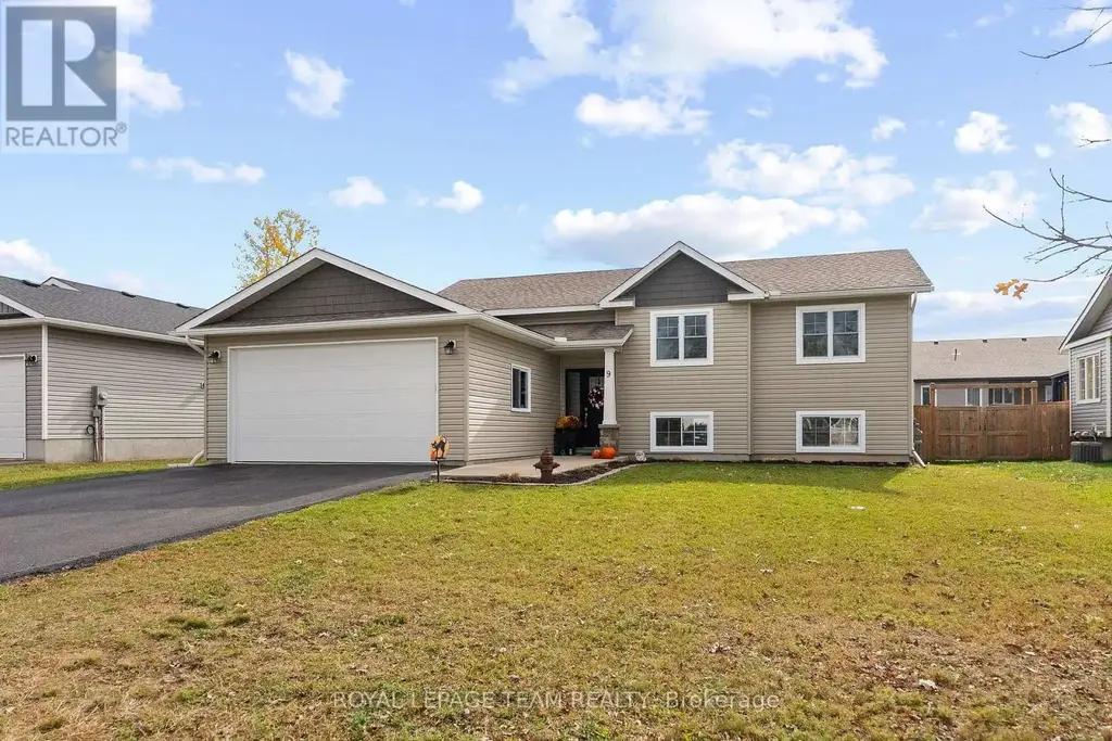 9 Terrance Drive, Petawawa