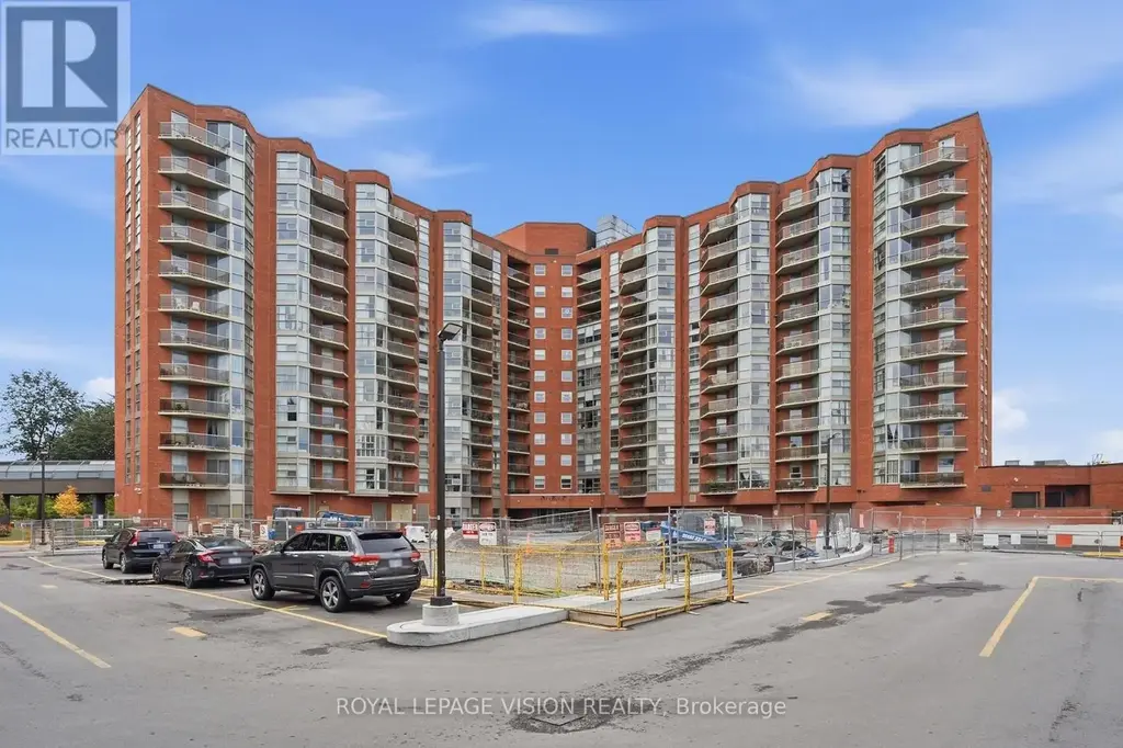319 - 10 Dean Park Road, Toronto (Rouge)