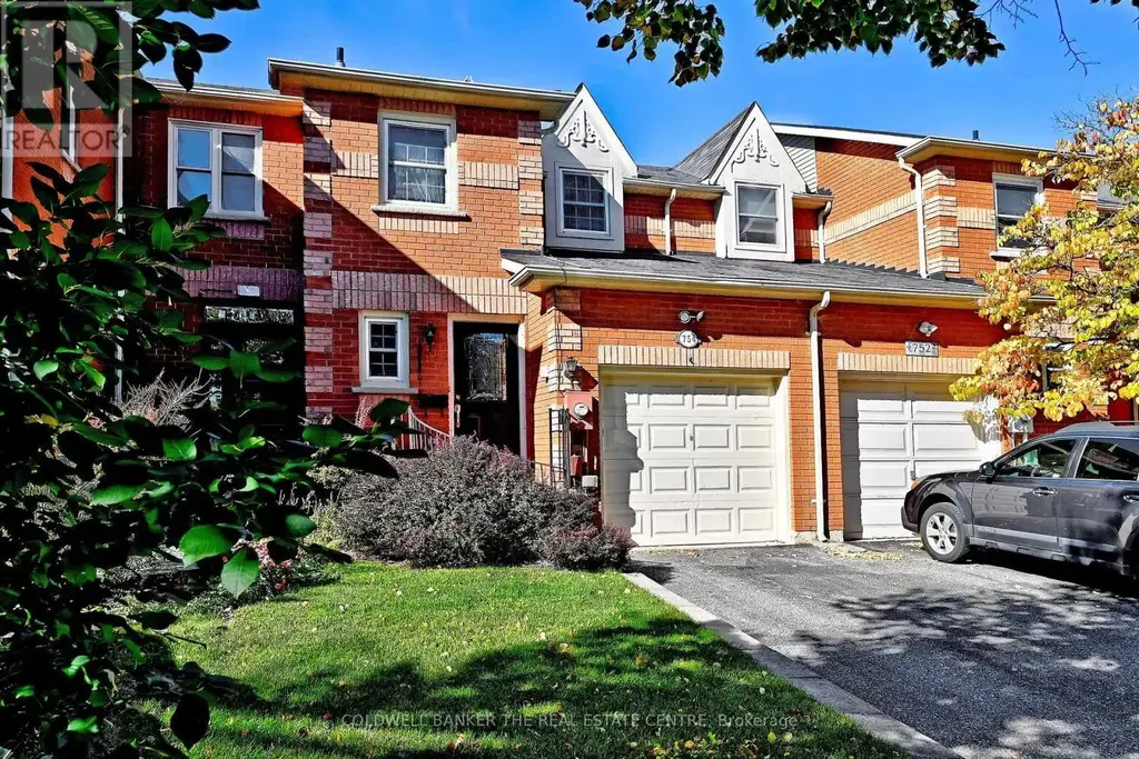 754 Shanahan Boulevard, Newmarket (Armitage)