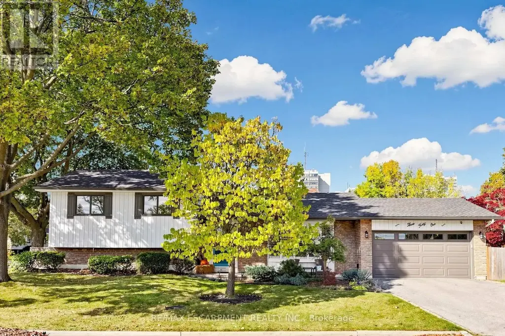 341 Lynnwood Drive, Oakville (FA Falgarwood)